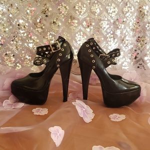 Jante vintage black platform heels size 7 1/2